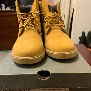Juniors size 5.5 Classic BT Wheat, worn once.